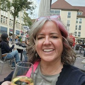 Meet your Posher, Kelly